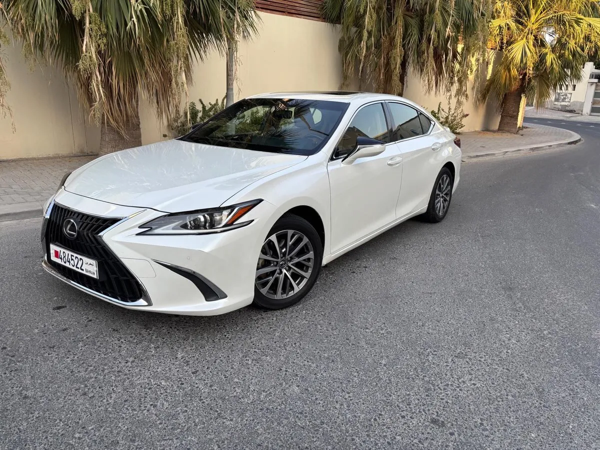 2023 Lexus ES Hybrid