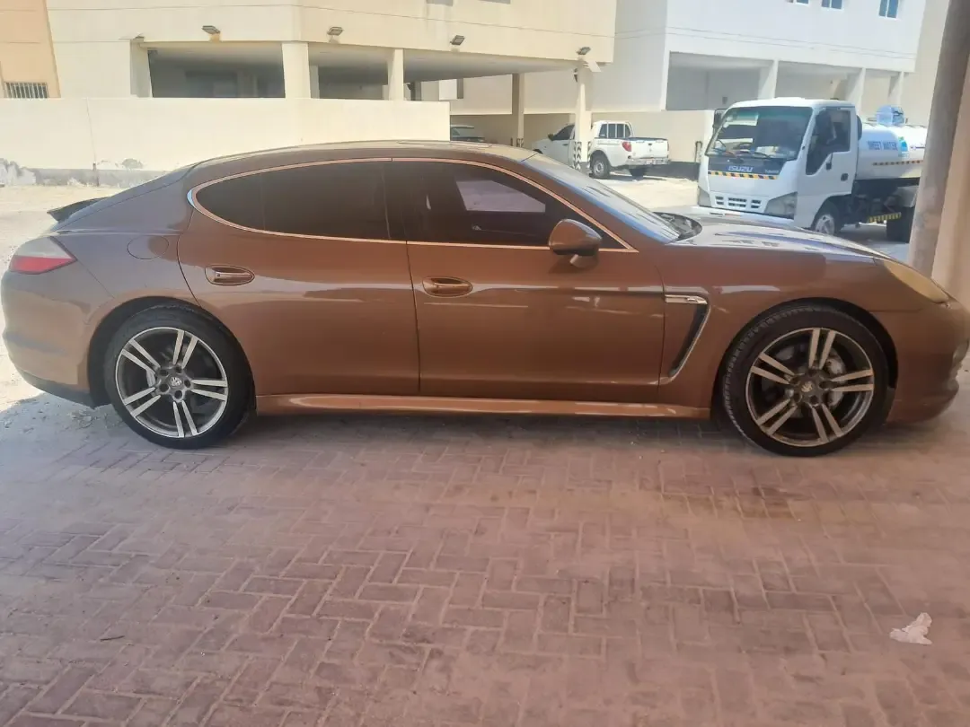 2010 Porsche Panamera 4S
