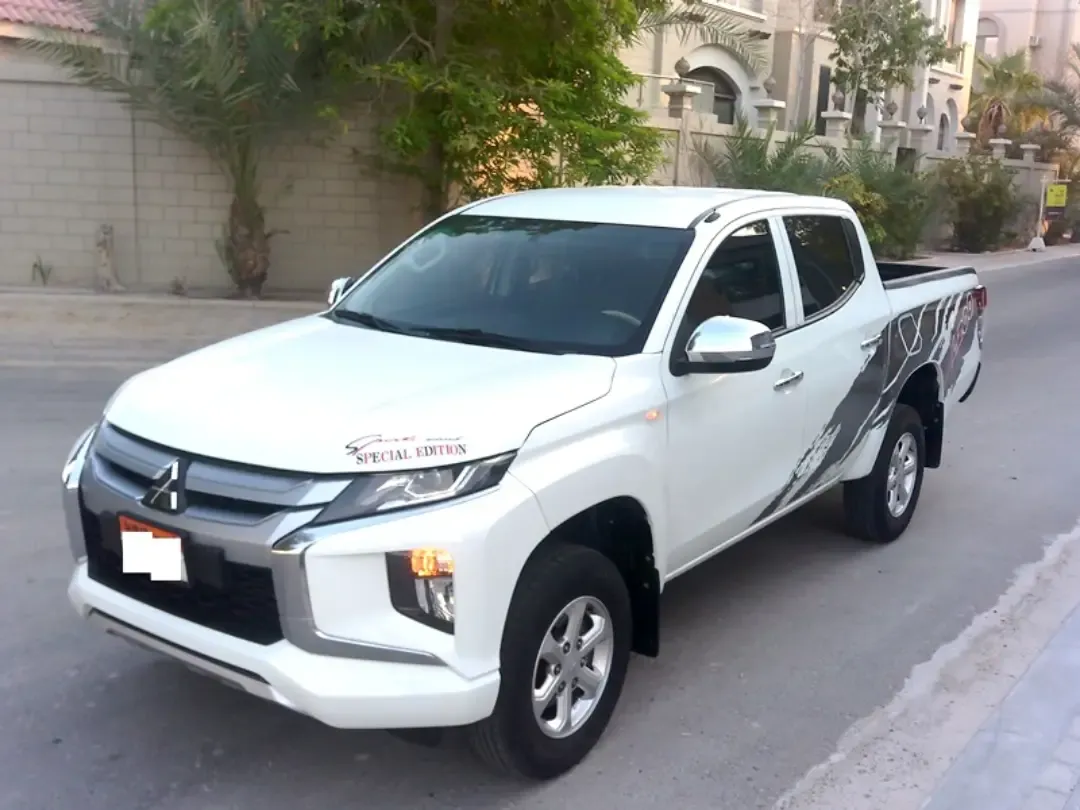 2022 Mitsubishi L200