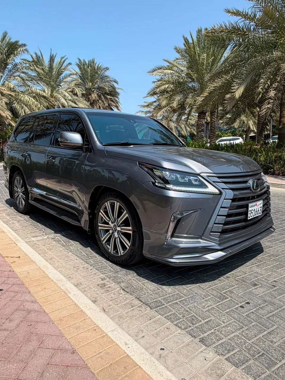 2016 Lexus LX 570