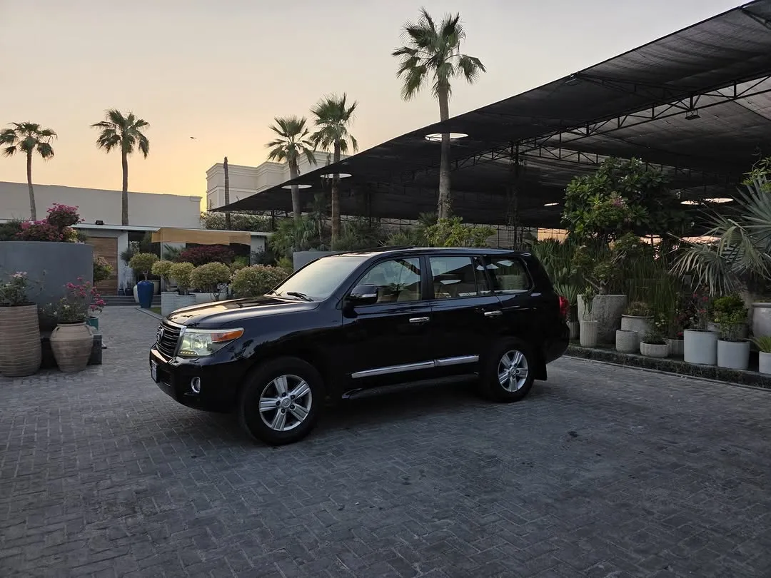 2012 Toyota Land Cruiser GXR