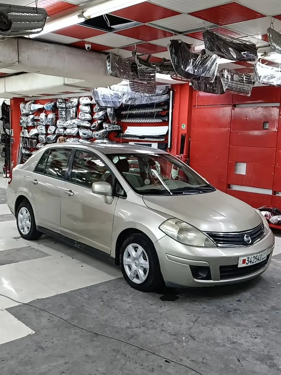 2011 Nissan Tiida SE 1.8