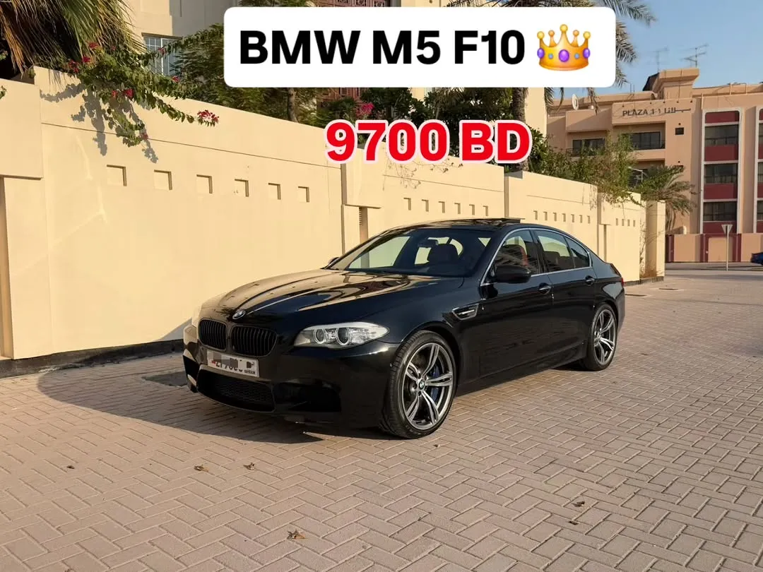 2012 BMW 5 Series M5