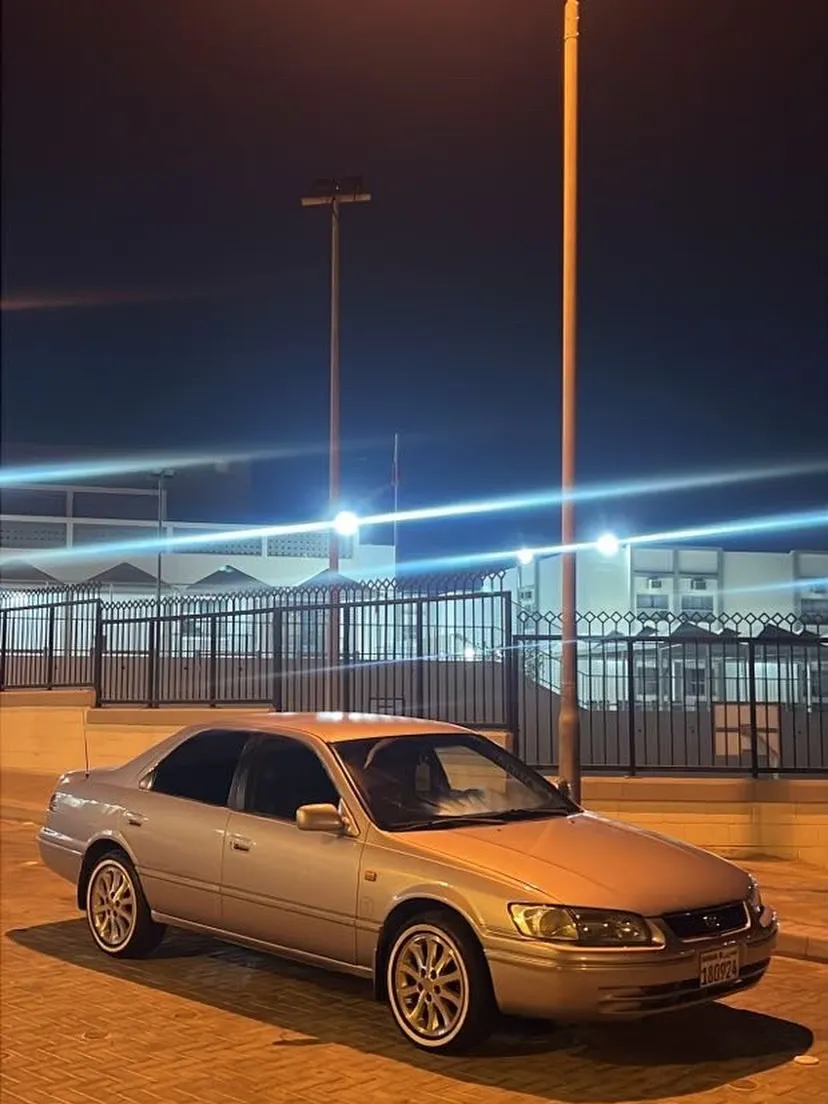 2000 Toyota Camry