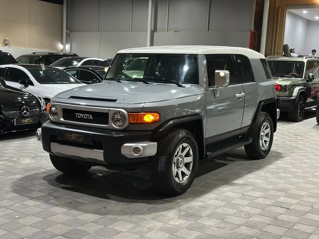 2020 Toyota FJ