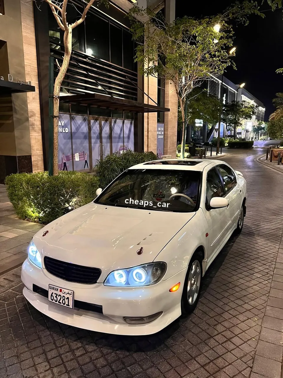 2000 Nissan Maxima