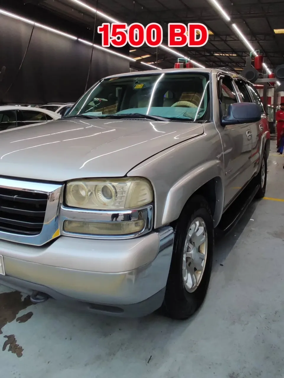 2004 GMC Yukon Option 1 (short)