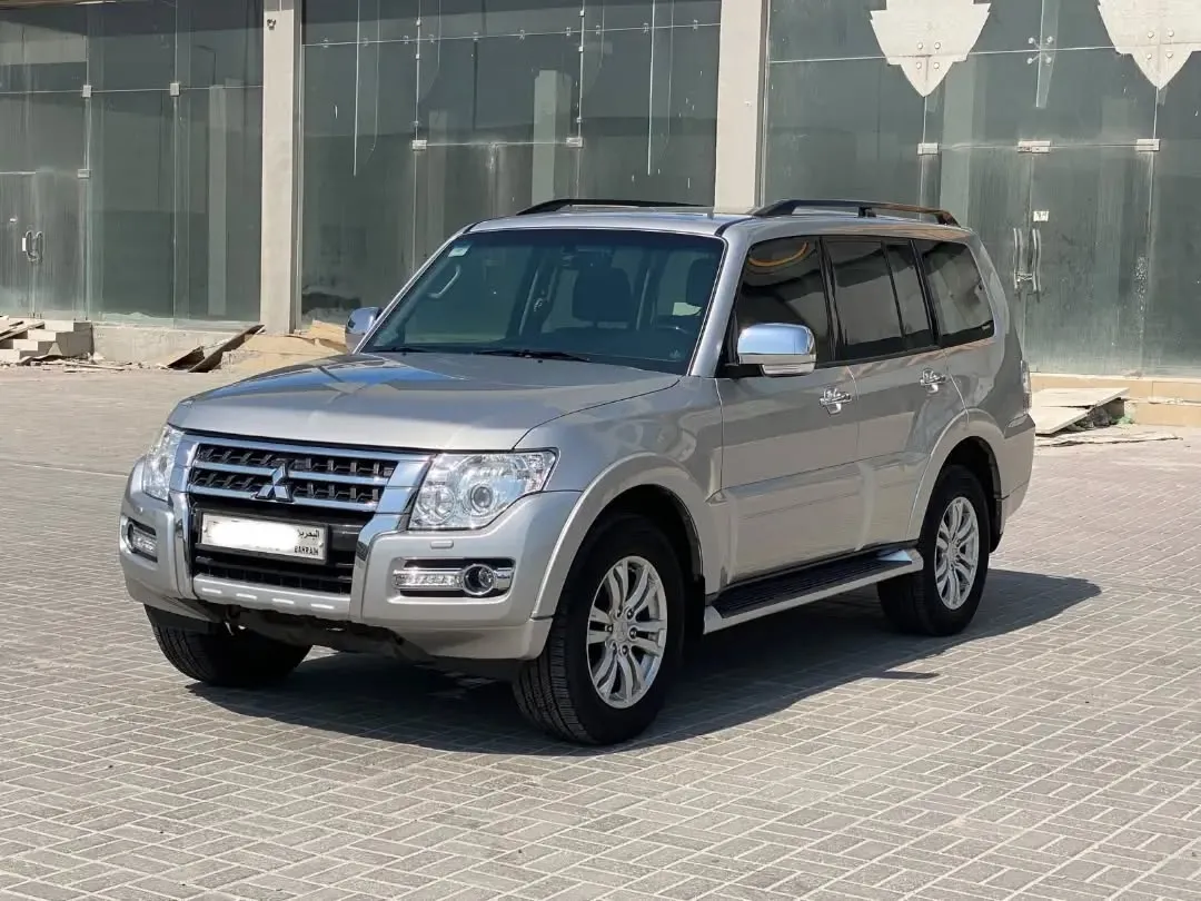 2020 Mitsubishi Pajero GLS