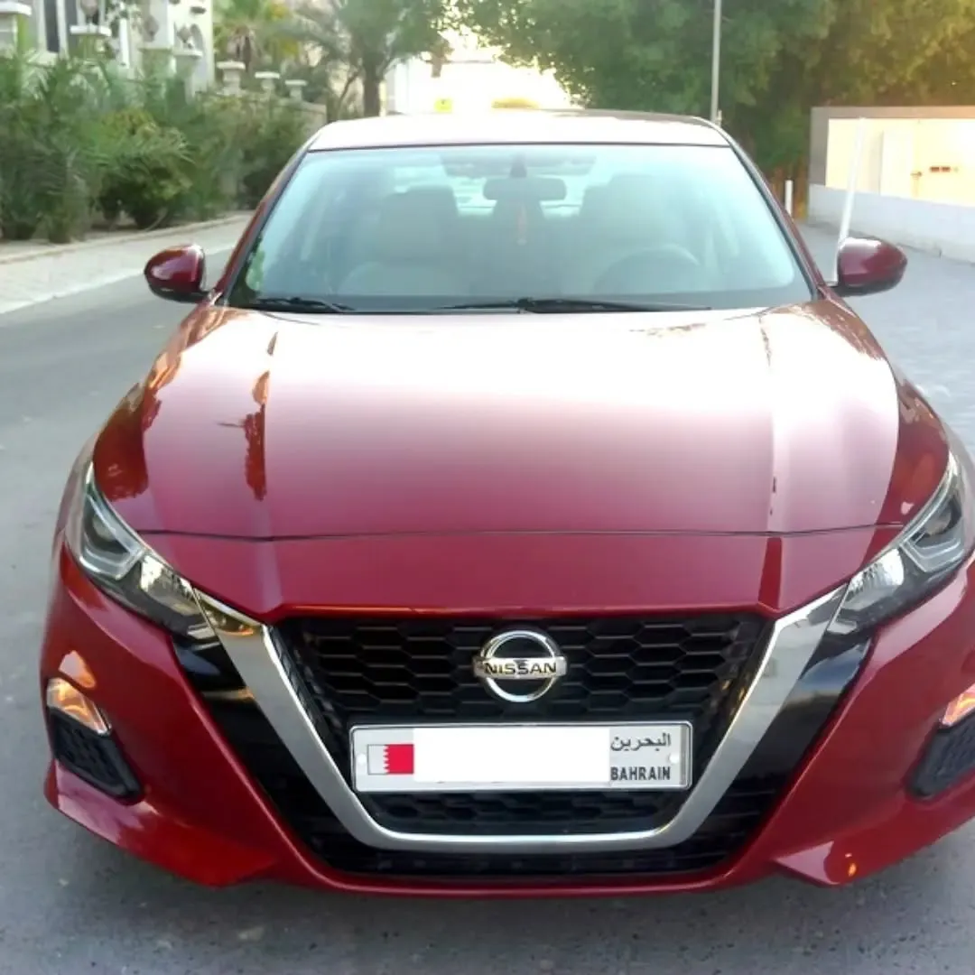 2020 Nissan Altima Mid-option