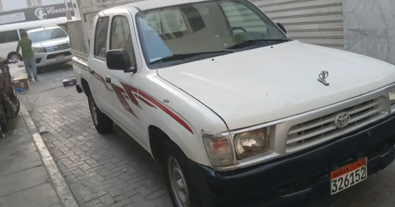 2000 Toyota Hilux