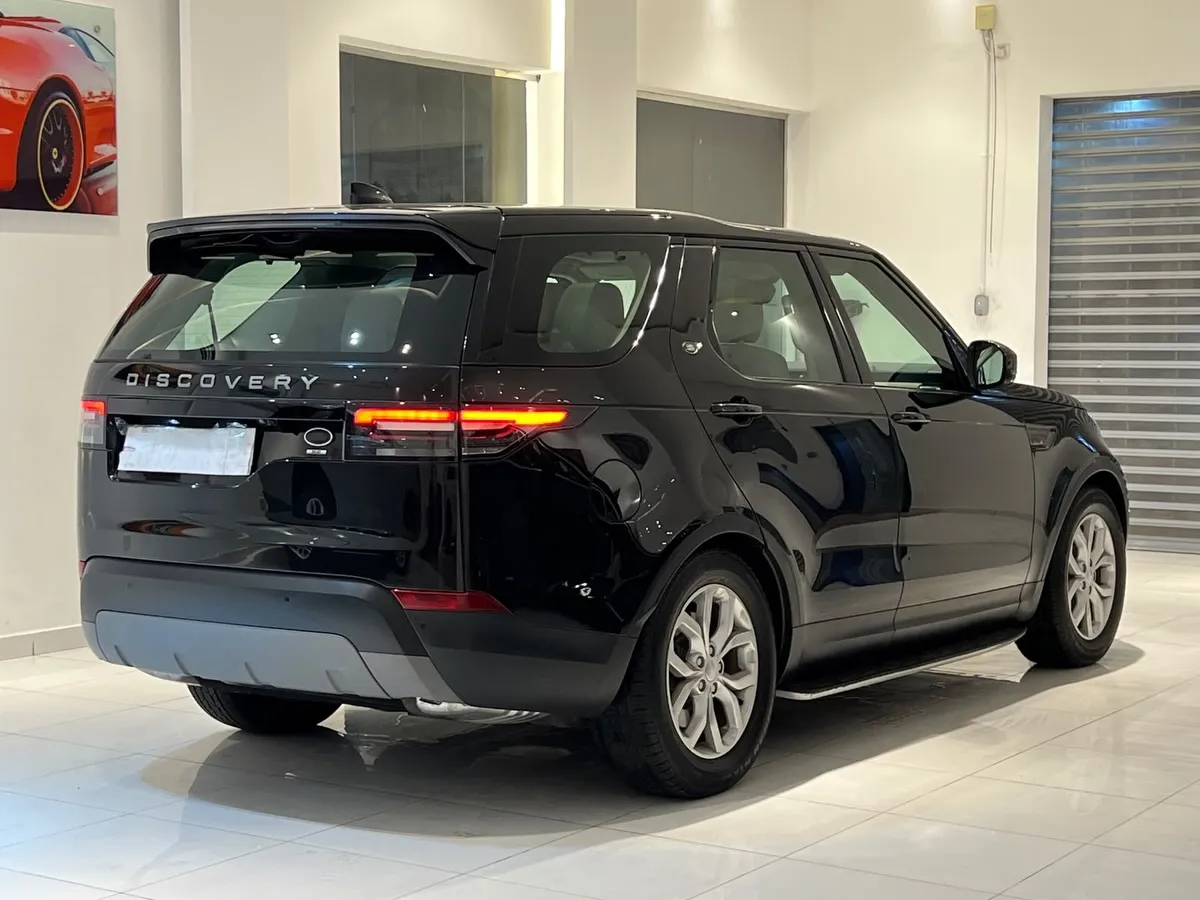 2017 Land Rover Discovery Si6