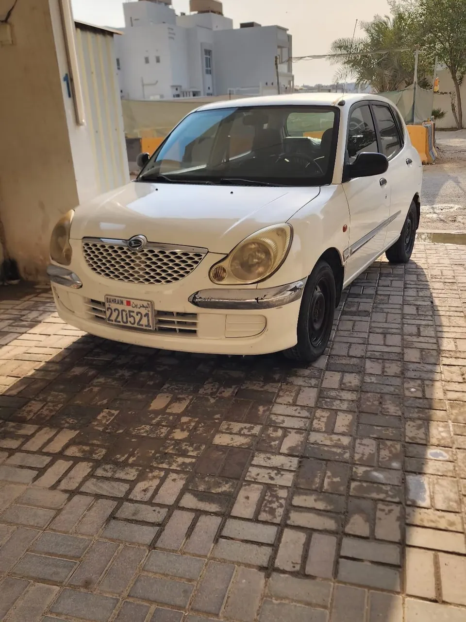 2003 Daihatsu Sirion