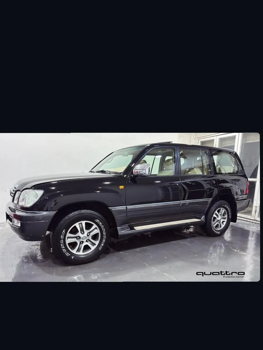 2004 Lexus LX 470