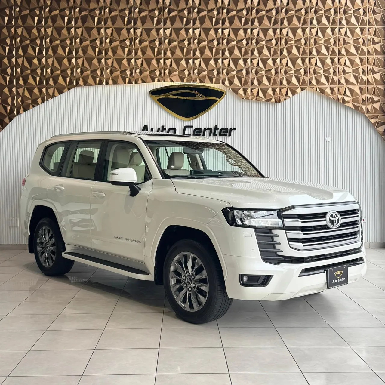 2025 Toyota Land Cruiser GXR