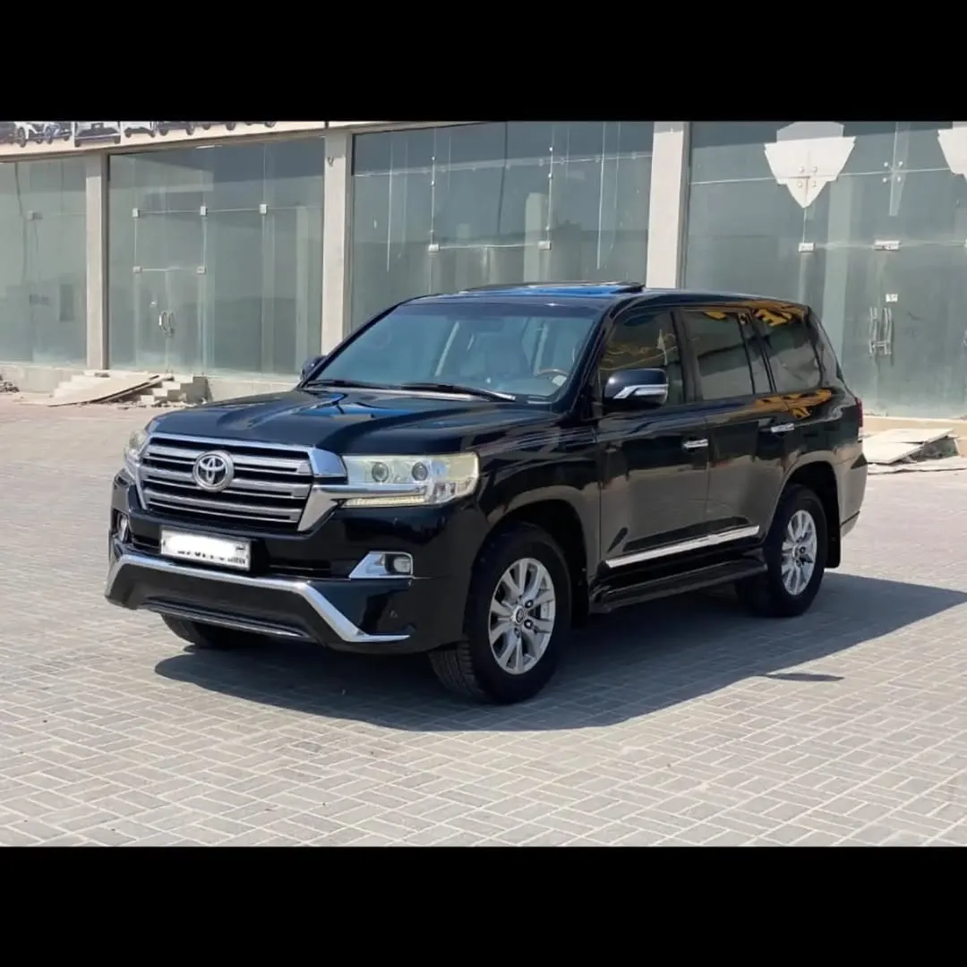 2018 Toyota Land Cruiser GXR