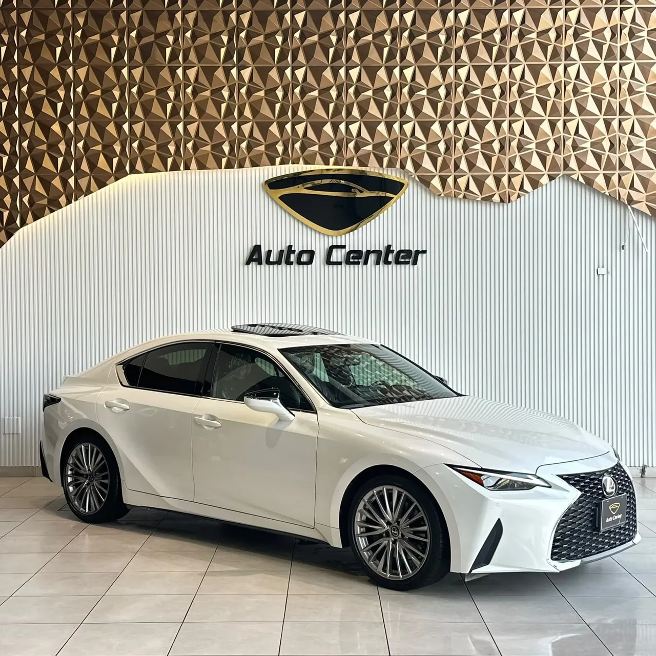 2023 Lexus IS 350