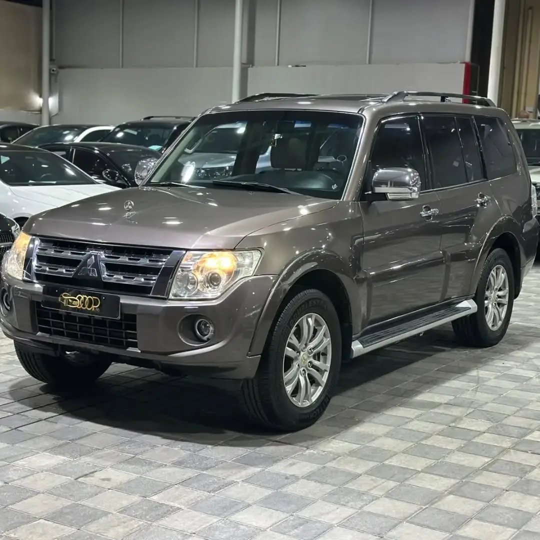 2012 Mitsubishi Pajero GLS