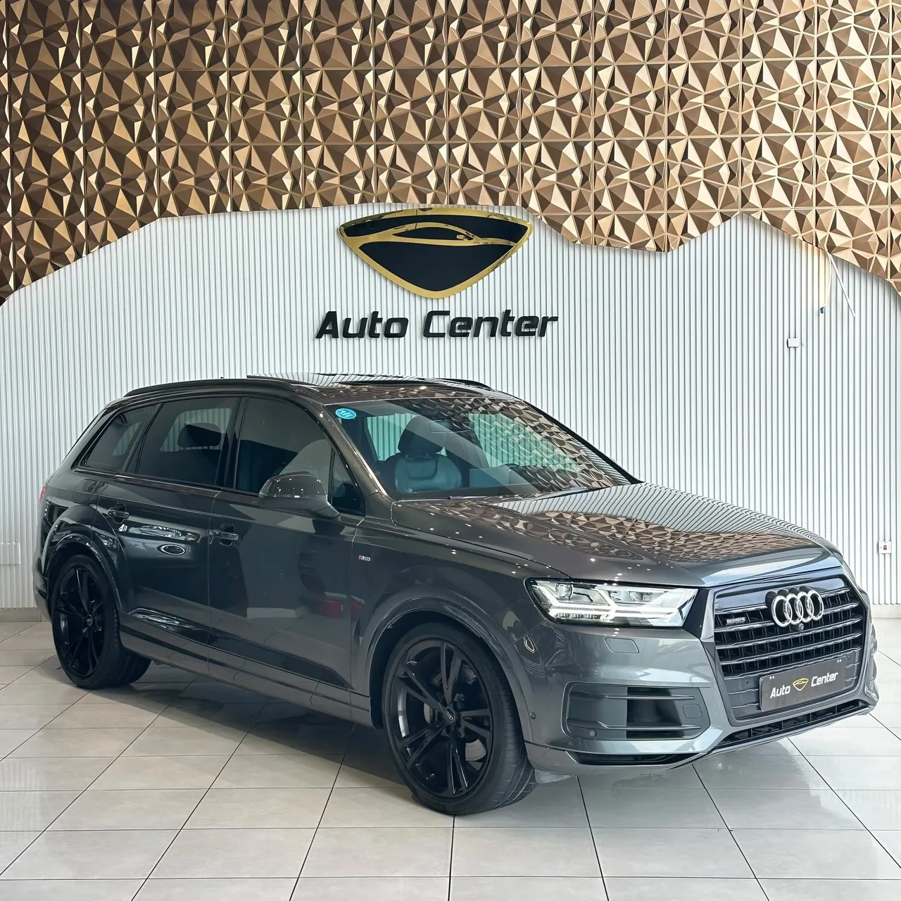 2019 Audi Q7 Standard