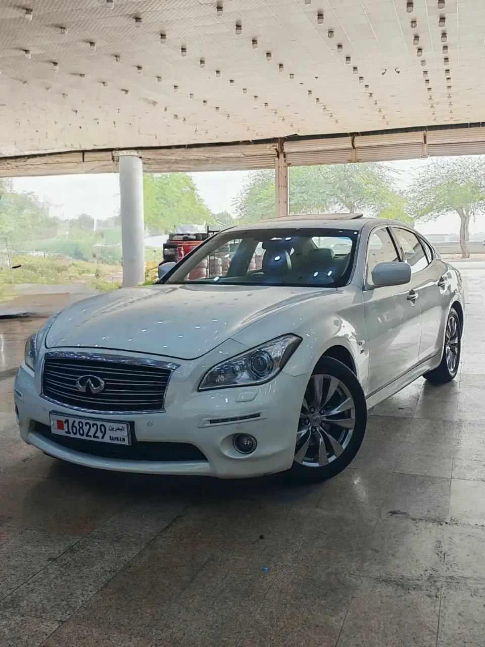 2014 Infiniti Q70 3.7