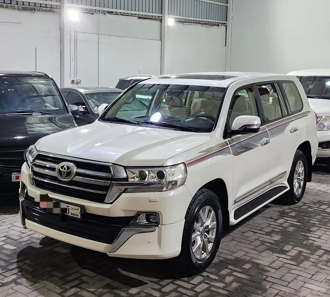 2016 Toyota Land Cruiser GXR