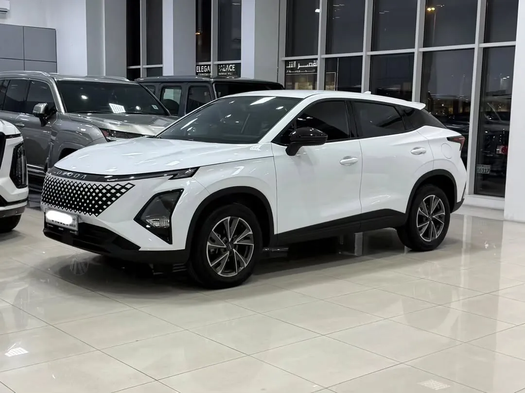 2026 Omoda C5 Mid Option