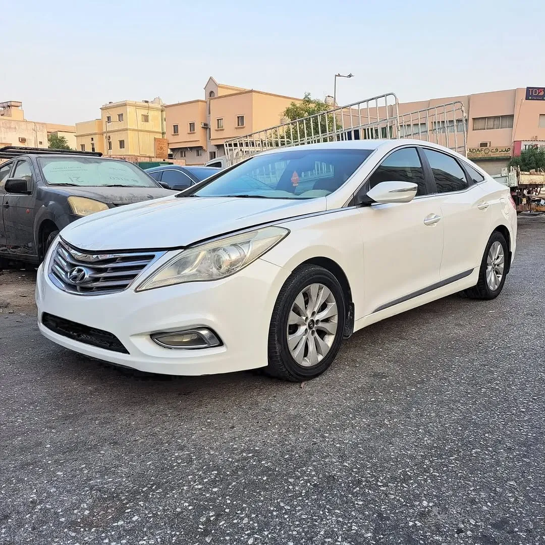 2013 Hyundai Azera Mid Option