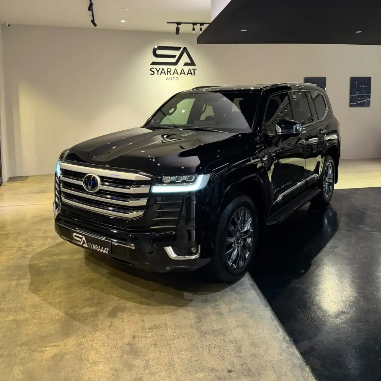 2024 Toyota Land Cruiser VX
