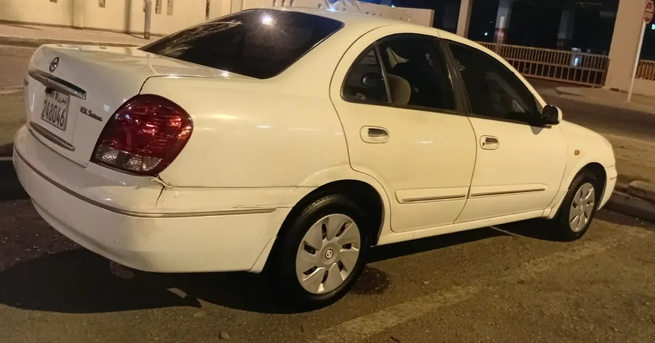 2004 Nissan Sunny