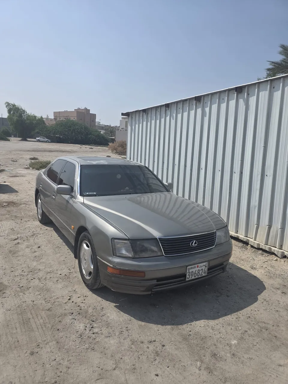 1996 Lexus LS 400
