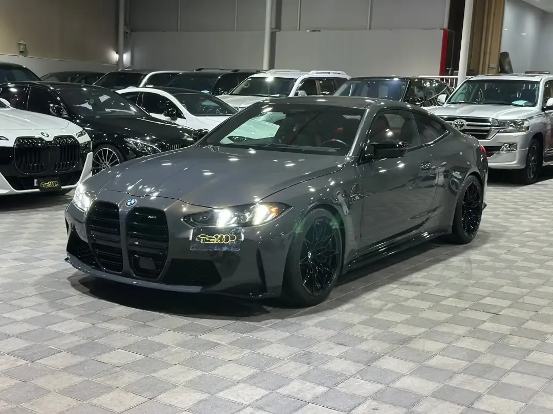 2025 BMW 4 Series M4