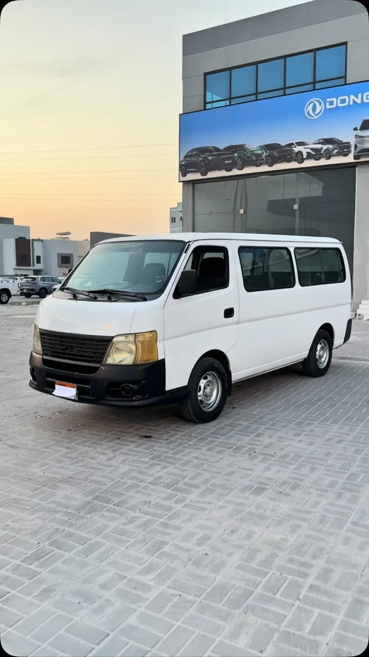 2009 Nissan Urvan