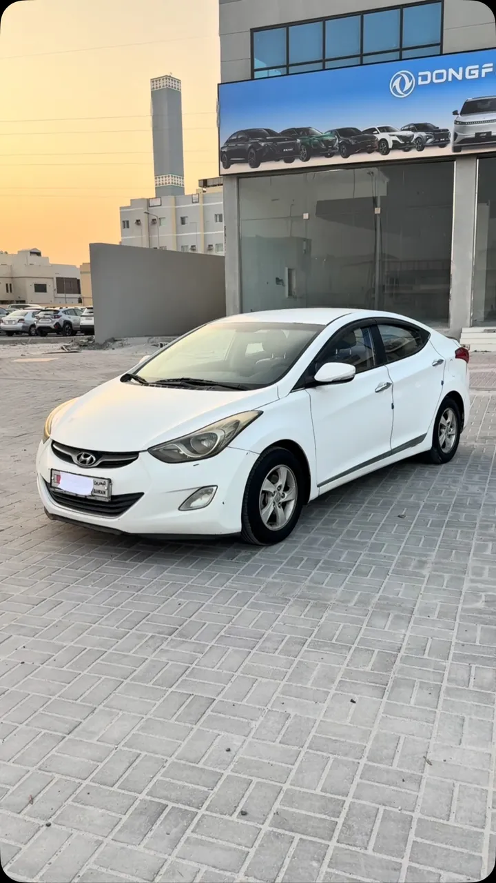 2016 Hyundai Elantra Mid Option