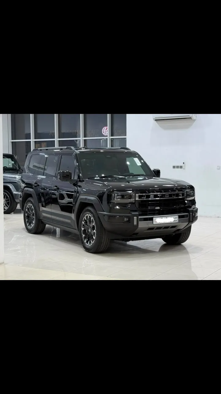 2027 Jetour G700