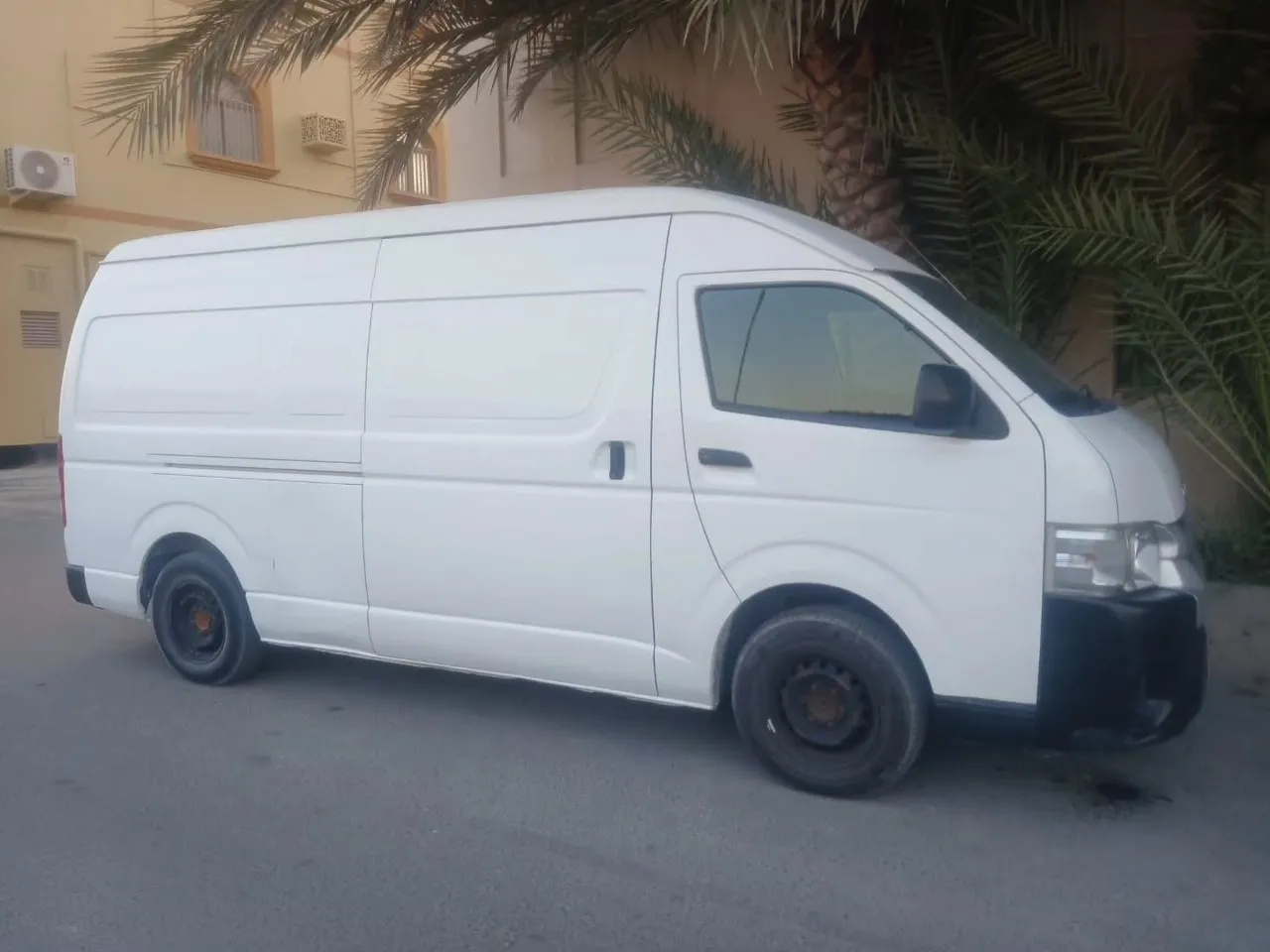 2015 Toyota Hiace