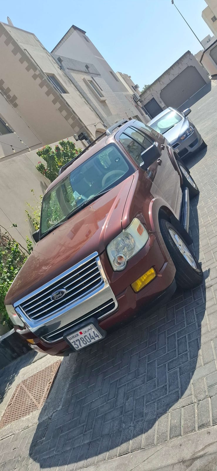 2010 Ford Explorer Standard